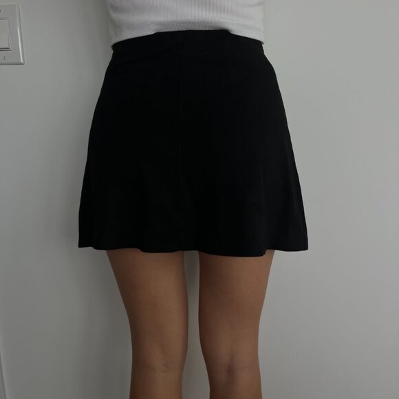 Brandy Melville Mini Black Skirt - One Size - Picture 7 of 7